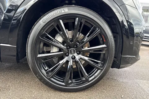 Audi Q8 3.0 TDI V6 Black Edition Tiptronic quattro Euro 6 (s/s) 5dr Thumbnail #10