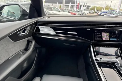 Audi Q8 3.0 TDI V6 Black Edition Tiptronic quattro Euro 6 (s/s) 5dr Thumbnail #20