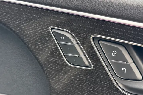 Audi Q8 3.0 TDI V6 Black Edition Tiptronic quattro Euro 6 (s/s) 5dr Thumbnail #28