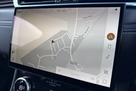 17 of 60 for Jaguar F-Pace 2.0 D200 MHEV R-Dynamic Black Auto AWD Euro 6 (s/s) 5dr