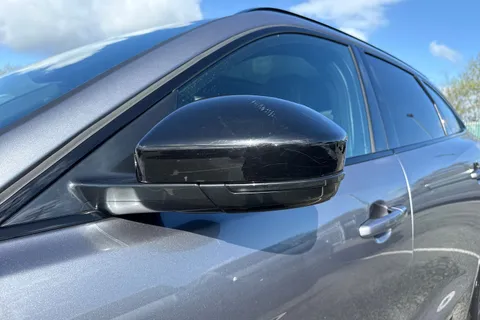 33 of 60 for Jaguar F-Pace 2.0 D200 MHEV R-Dynamic Black Auto AWD Euro 6 (s/s) 5dr