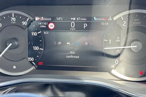 51 of 60 for Jaguar F-Pace 2.0 D200 MHEV R-Dynamic Black Auto AWD Euro 6 (s/s) 5dr