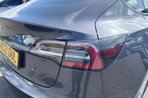 MD21OUL Tesla Model 3 Standard Range Plus Auto RWD 4dr Thumbnail #8