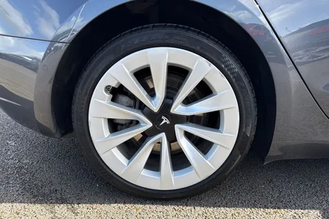MD21OUL Tesla Model 3 Standard Range Plus Auto RWD 4dr Thumbnail #11