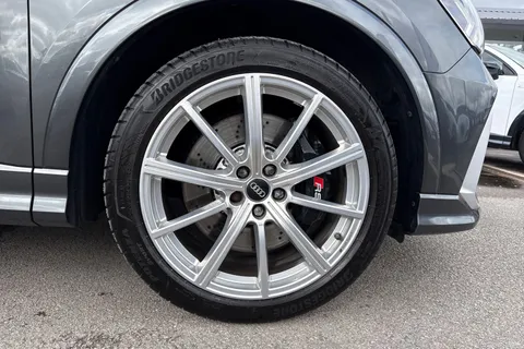 DX70VSC Audi RS Q3 400 PS S tronic Thumbnail #11
