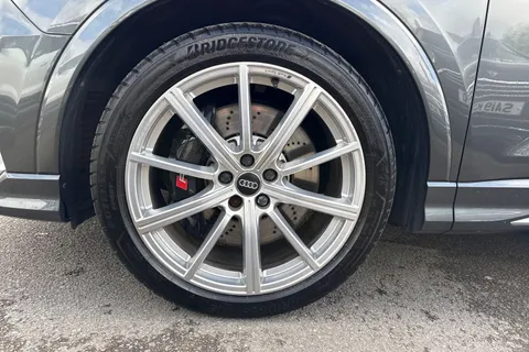 DX70VSC Audi RS Q3 400 PS S tronic Thumbnail #12