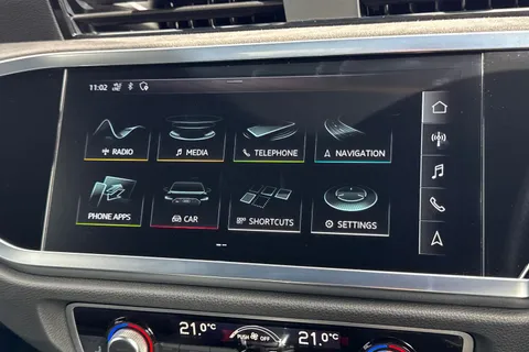 DX70VSC Audi RS Q3 400 PS S tronic Thumbnail #18