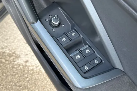 DX70VSC Audi RS Q3 400 PS S tronic Thumbnail #29