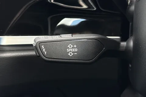 DX70VSC Audi RS Q3 400 PS S tronic Thumbnail #34