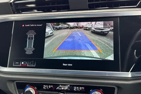 DX70VSC Audi RS Q3 400 PS S tronic Thumbnail #44