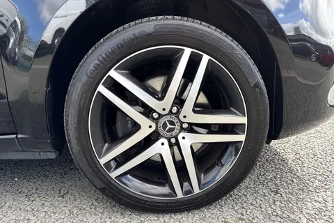 KX21YYF Mercedes-Benz V Class 2.0 V220d Sport G-Tronic+ Euro 6 (s/s) 5dr LWB Thumbnail #11