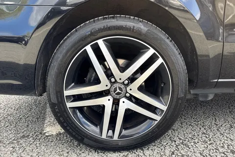 KX21YYF Mercedes-Benz V Class 2.0 V220d Sport G-Tronic+ Euro 6 (s/s) 5dr LWB Thumbnail #14