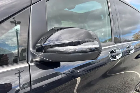 KX21YYF Mercedes-Benz V Class 2.0 V220d Sport G-Tronic+ Euro 6 (s/s) 5dr LWB Thumbnail #34