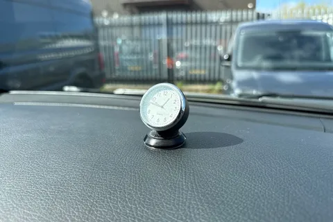 KX21YYF Mercedes-Benz V Class 2.0 V220d Sport G-Tronic+ Euro 6 (s/s) 5dr LWB Thumbnail #45