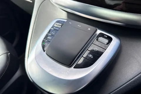 KX21YYF Mercedes-Benz V Class 2.0 V220d Sport G-Tronic+ Euro 6 (s/s) 5dr LWB Thumbnail #46
