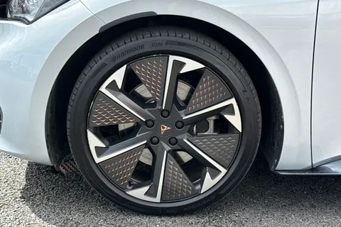 MM25VFG CUPRA Born e-Boost 59kWh V3 Auto 5dr Thumbnail #15