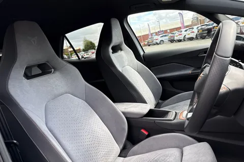 MM25VFG CUPRA Born e-Boost 59kWh V3 Auto 5dr Thumbnail #24