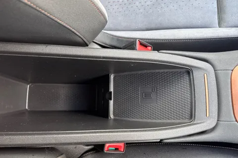 MM25VFG CUPRA Born e-Boost 59kWh V3 Auto 5dr Thumbnail #42