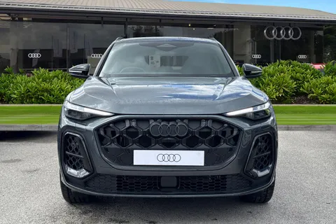  Audi Q5 2.0 TDI Edition 1 S Tronic quattro Euro 6 (s/s) 5dr Thumbnail #6