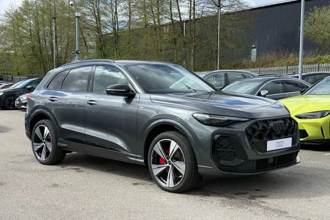  Audi Q5 2.0 TDI Edition 1 S Tronic quattro Euro 6 (s/s) 5dr Thumbnail #43
