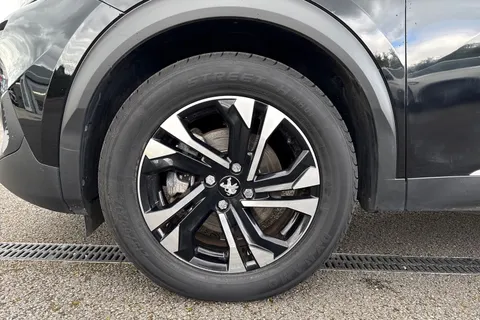 BF22RKY PEUGEOT e-2008 50kWh Allure Premium Auto 5dr (7kW Charger) Thumbnail #13