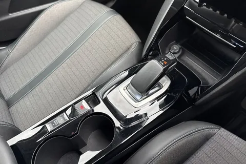 BF22RKY PEUGEOT e-2008 50kWh Allure Premium Auto 5dr (7kW Charger) Thumbnail #24