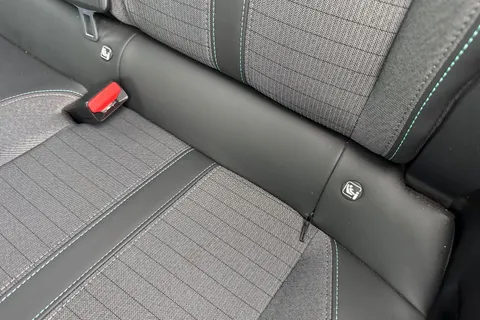 BF22RKY PEUGEOT e-2008 50kWh Allure Premium Auto 5dr (7kW Charger) Thumbnail #36