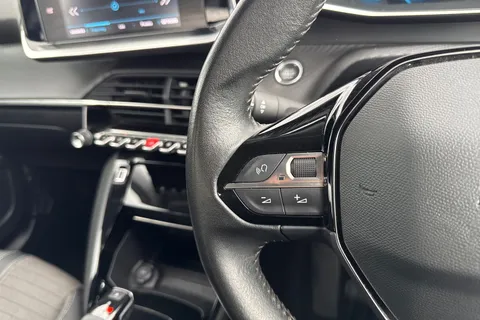 BF22RKY PEUGEOT e-2008 50kWh Allure Premium Auto 5dr (7kW Charger) Thumbnail #41