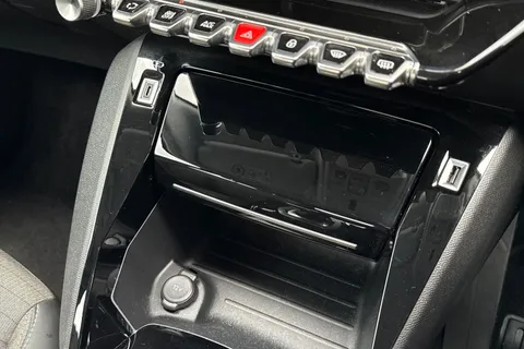 BF22RKY PEUGEOT e-2008 50kWh Allure Premium Auto 5dr (7kW Charger) Thumbnail #56