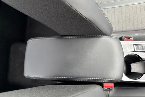 BF22RKY PEUGEOT e-2008 50kWh Allure Premium Auto 5dr (7kW Charger) Thumbnail #60