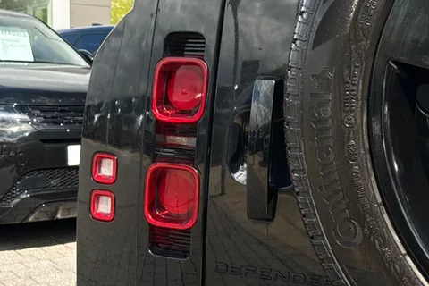 BA73XUH Land Rover Defender 110 3.0 D300 Hard Top X-Dynamic HSE 5dr Thumbnail #28