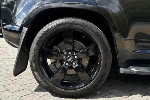 BA73XUH Land Rover Defender 110 3.0 D300 Hard Top X-Dynamic HSE 5dr Thumbnail #33