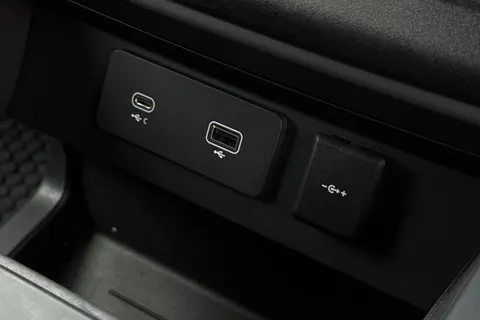 BA73XUH Land Rover Defender 110 3.0 D300 Hard Top X-Dynamic HSE 5dr Thumbnail #43