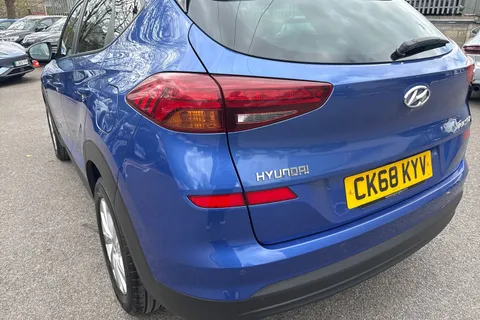 CK68KYV Hyundai Tucson 1.6 GDi SE Nav Euro 6 (s/s) 5dr Thumbnail #17