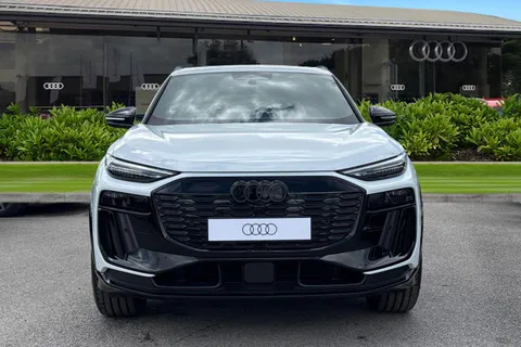  Audi Q6 E-Tron 83kWh Black Edition Auto 5dr Thumbnail #6