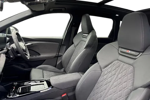  Audi Q6 E-Tron 83kWh Black Edition Auto 5dr Thumbnail #16