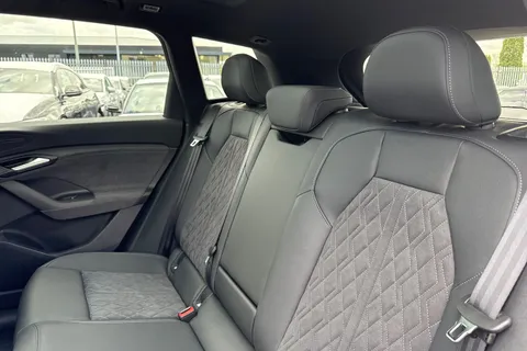  Audi Q6 E-Tron 83kWh Black Edition Auto 5dr Thumbnail #19