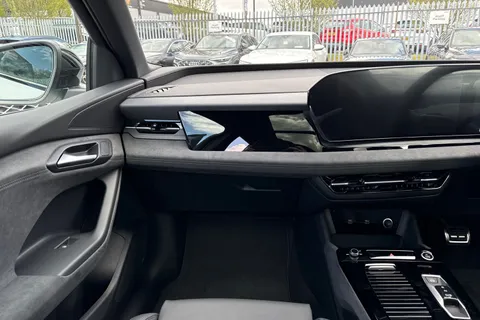  Audi Q6 E-Tron 83kWh Black Edition Auto 5dr Thumbnail #20