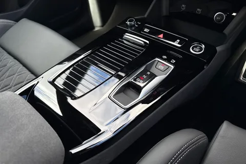  Audi Q6 E-Tron 83kWh Black Edition Auto 5dr Thumbnail #23