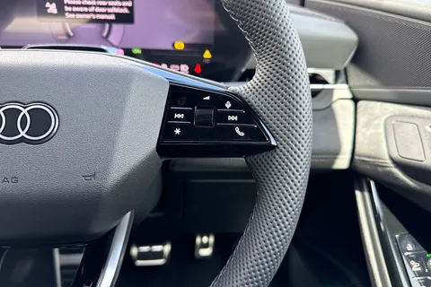  Audi Q6 E-Tron 83kWh Black Edition Auto 5dr Thumbnail #36