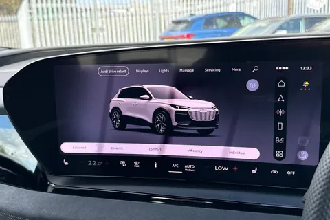  Audi Q6 E-Tron 83kWh Black Edition Auto 5dr Thumbnail #40