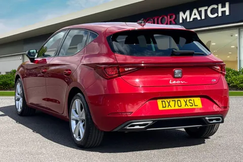 DX70XSL SEAT Leon 1.5 TSI EVO FR Euro 6 (s/s) 5dr Thumbnail #3