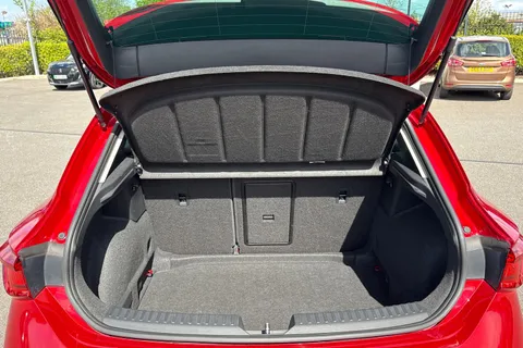 DX70XSL SEAT Leon 1.5 TSI EVO FR Euro 6 (s/s) 5dr Thumbnail #8