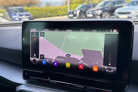 DX70XSL SEAT Leon 1.5 TSI EVO FR Euro 6 (s/s) 5dr Thumbnail #18