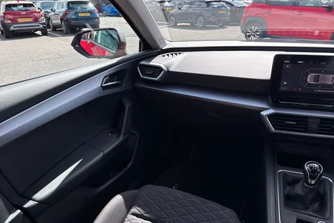 DX70XSL SEAT Leon 1.5 TSI EVO FR Euro 6 (s/s) 5dr Thumbnail #21