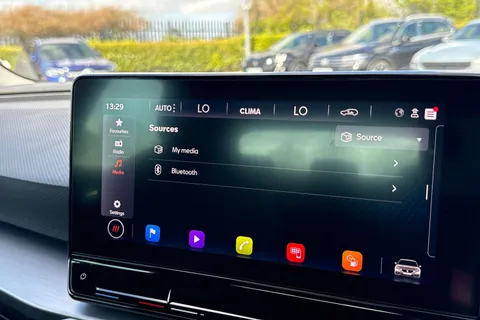 DX70XSL SEAT Leon 1.5 TSI EVO FR Euro 6 (s/s) 5dr Thumbnail #45