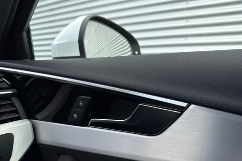 LS24YHX Audi A4 Avant Avant S line 40 TFSI  204 PS S tronic Thumbnail #22