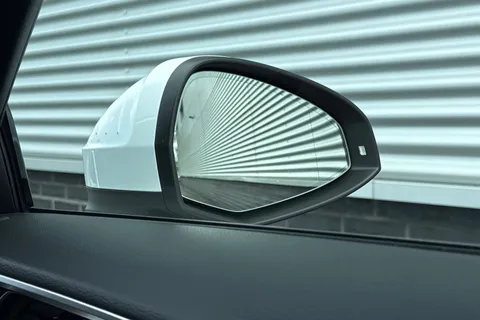 LS24YHX Audi A4 Avant Avant S line 40 TFSI  204 PS S tronic Thumbnail #57