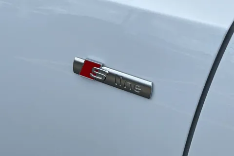 LS24YHX Audi A4 Avant Avant S line 40 TFSI  204 PS S tronic Thumbnail #59