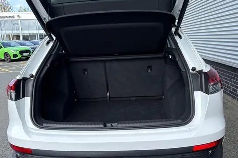 ND72LUY Audi Q4 e-tron 35 Sport Auto 5dr 55kWh Thumbnail #7